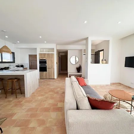 Familiale Avec Piscine Hyper Centre ヴィラ