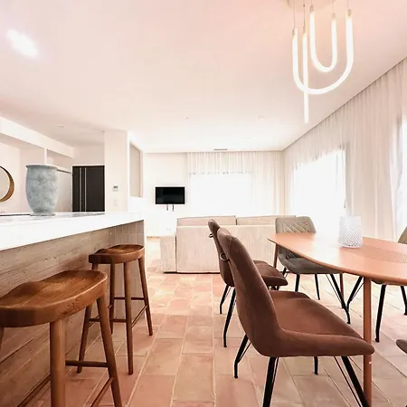 Familiale Avec Piscine Hyper Centre